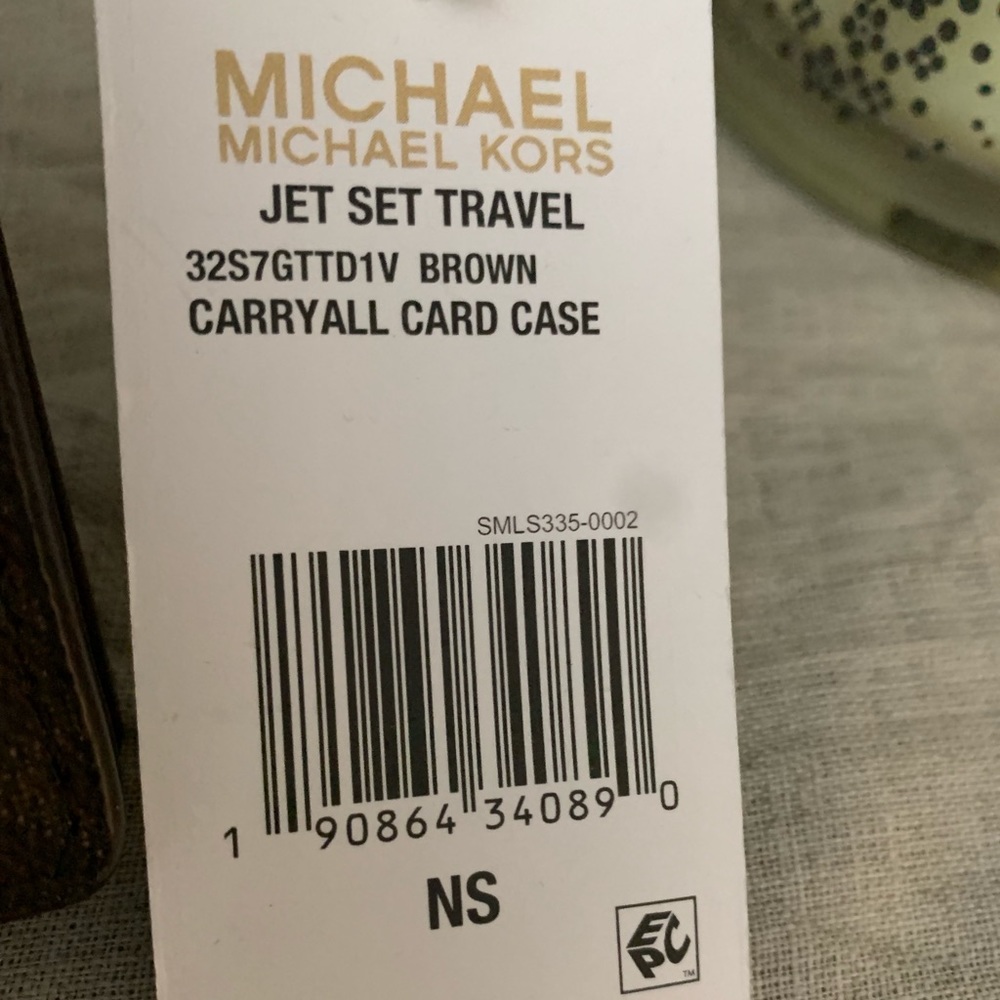 Michael Kors Authentic Wallet - Picture 5 of 5